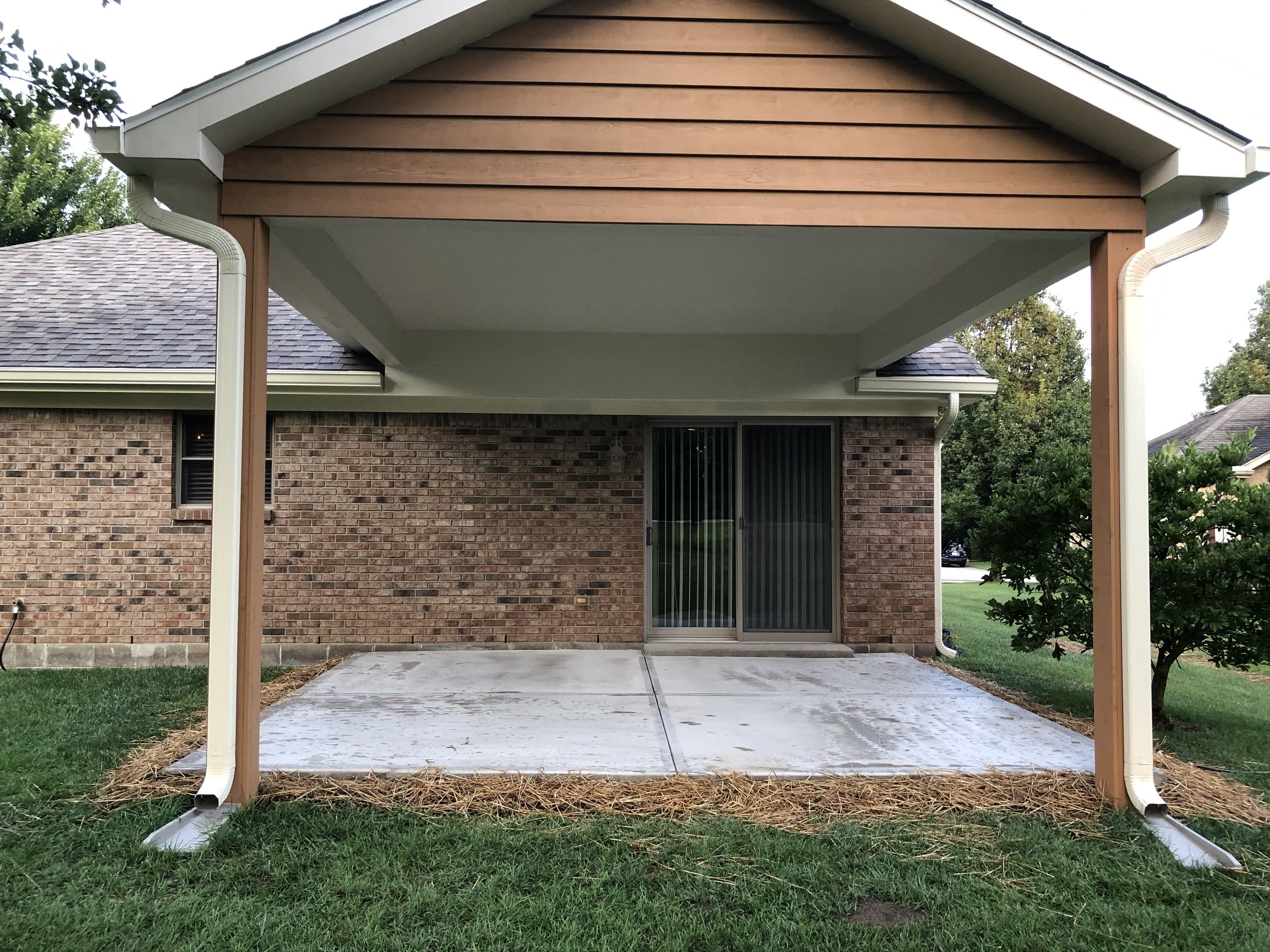 New engineered patio cover over a concrete patio in Mason, Ohio