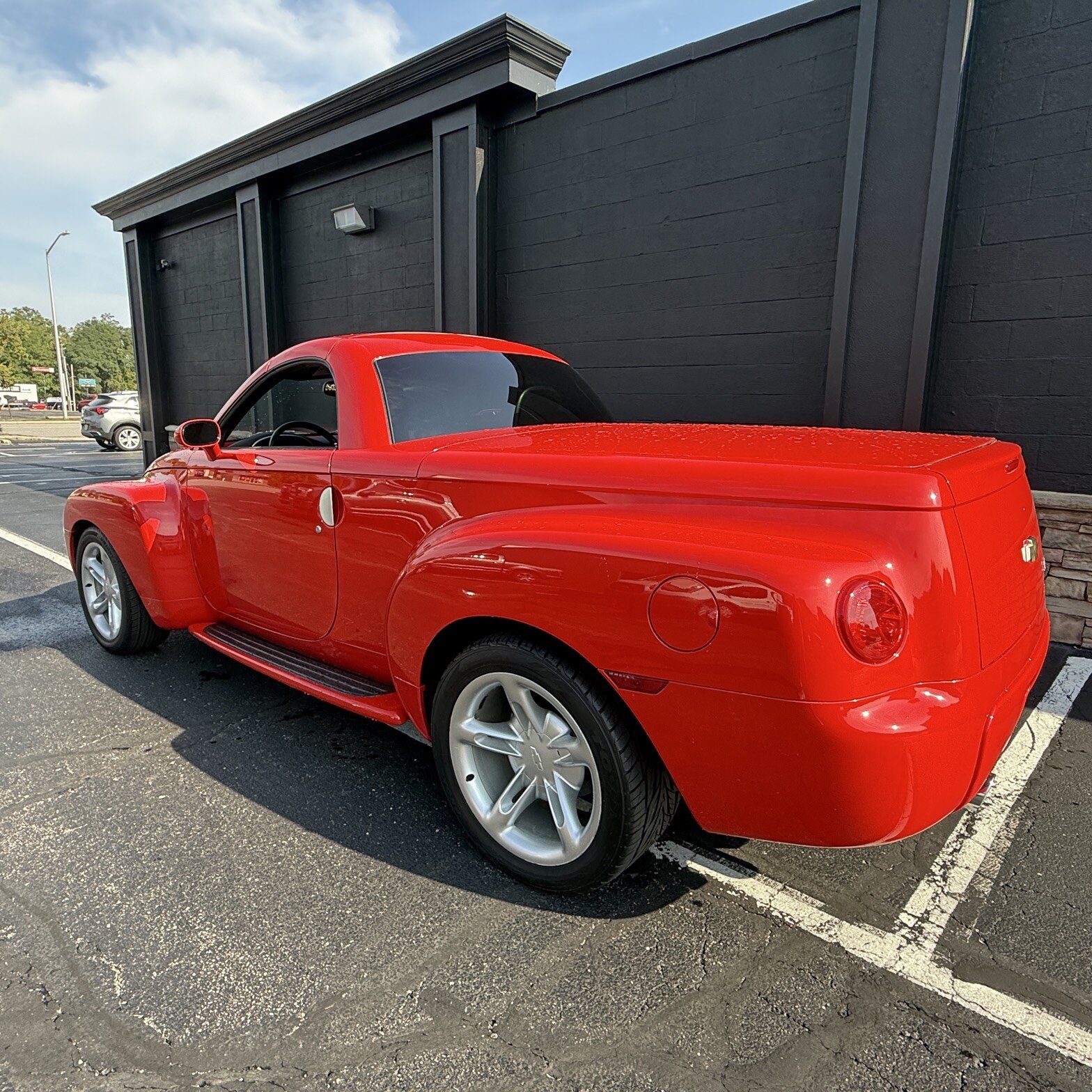 2003 Chevrolet SSR - Thumbnail 4
