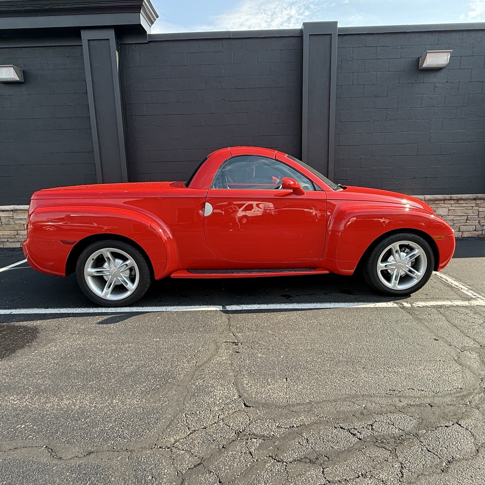 2003 Chevrolet SSR - Thumbnail 9