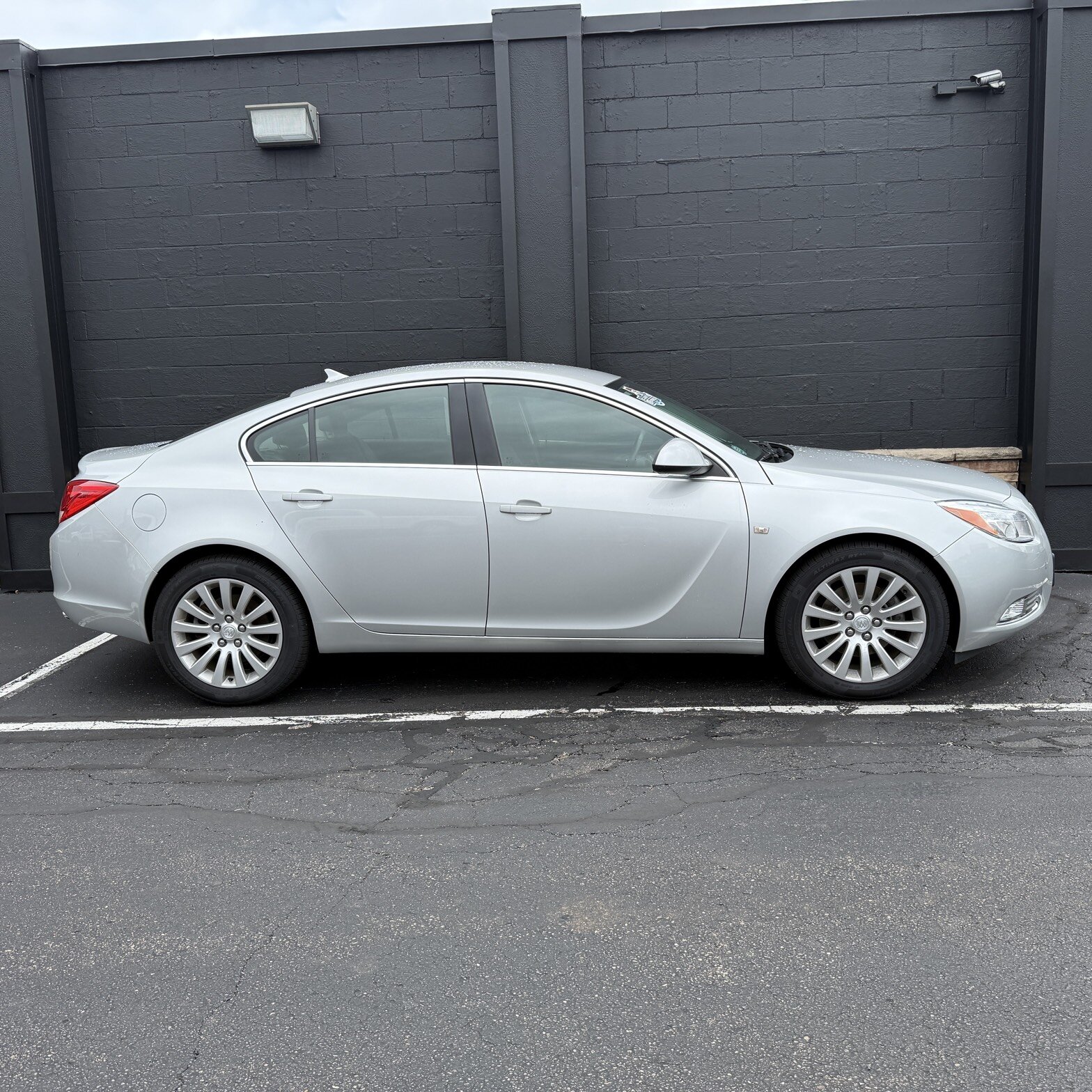 2011 Buick Regal - Thumbnail 3