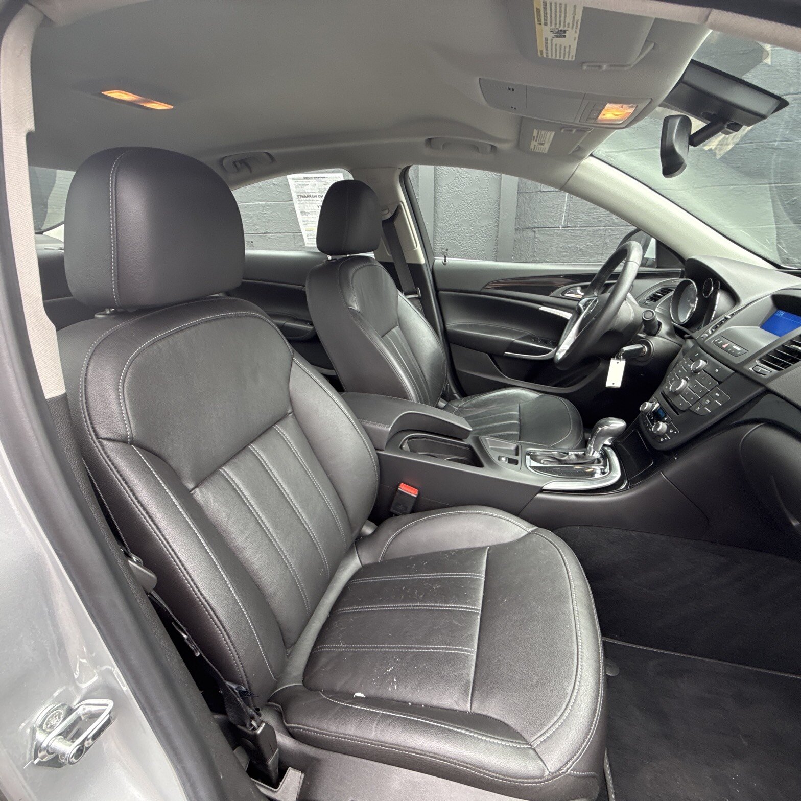 2011 Buick Regal - Thumbnail 10