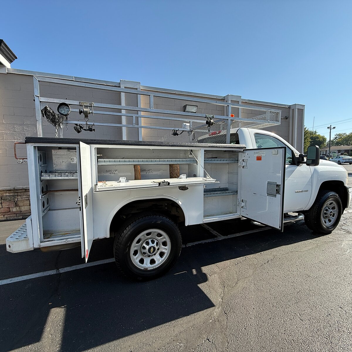 2011 Chevrolet Silverado 3500HD - Thumbnail 7