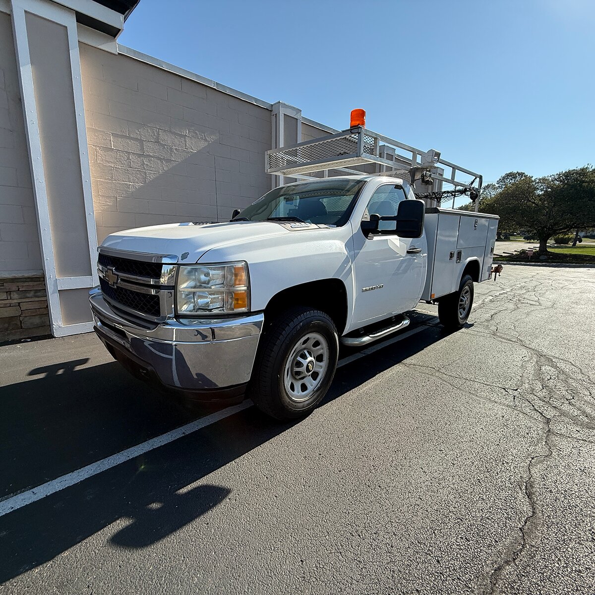 2011 Chevrolet Silverado 3500HD - Thumbnail 10