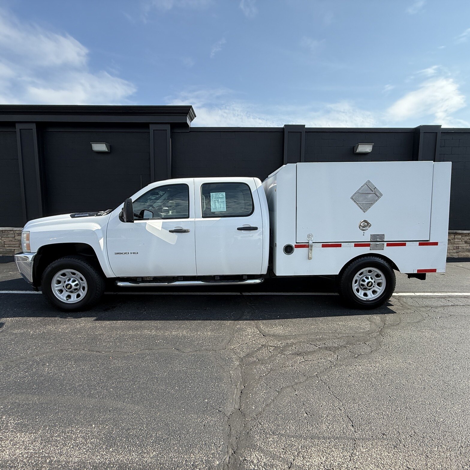 2013 Chevrolet Silverado 3500HD - Thumbnail 3