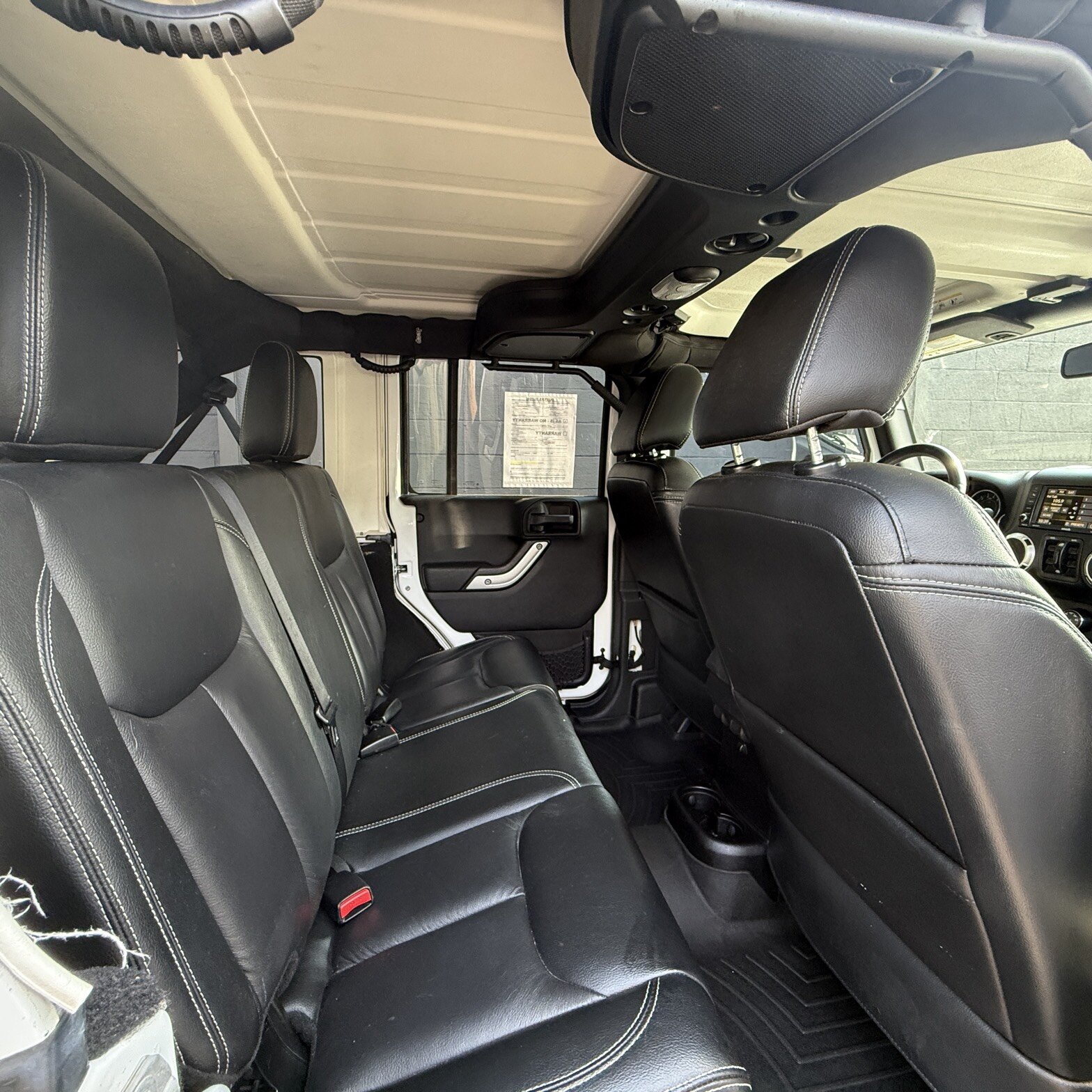 2015 Jeep Wrangler Unlimited - Thumbnail 9