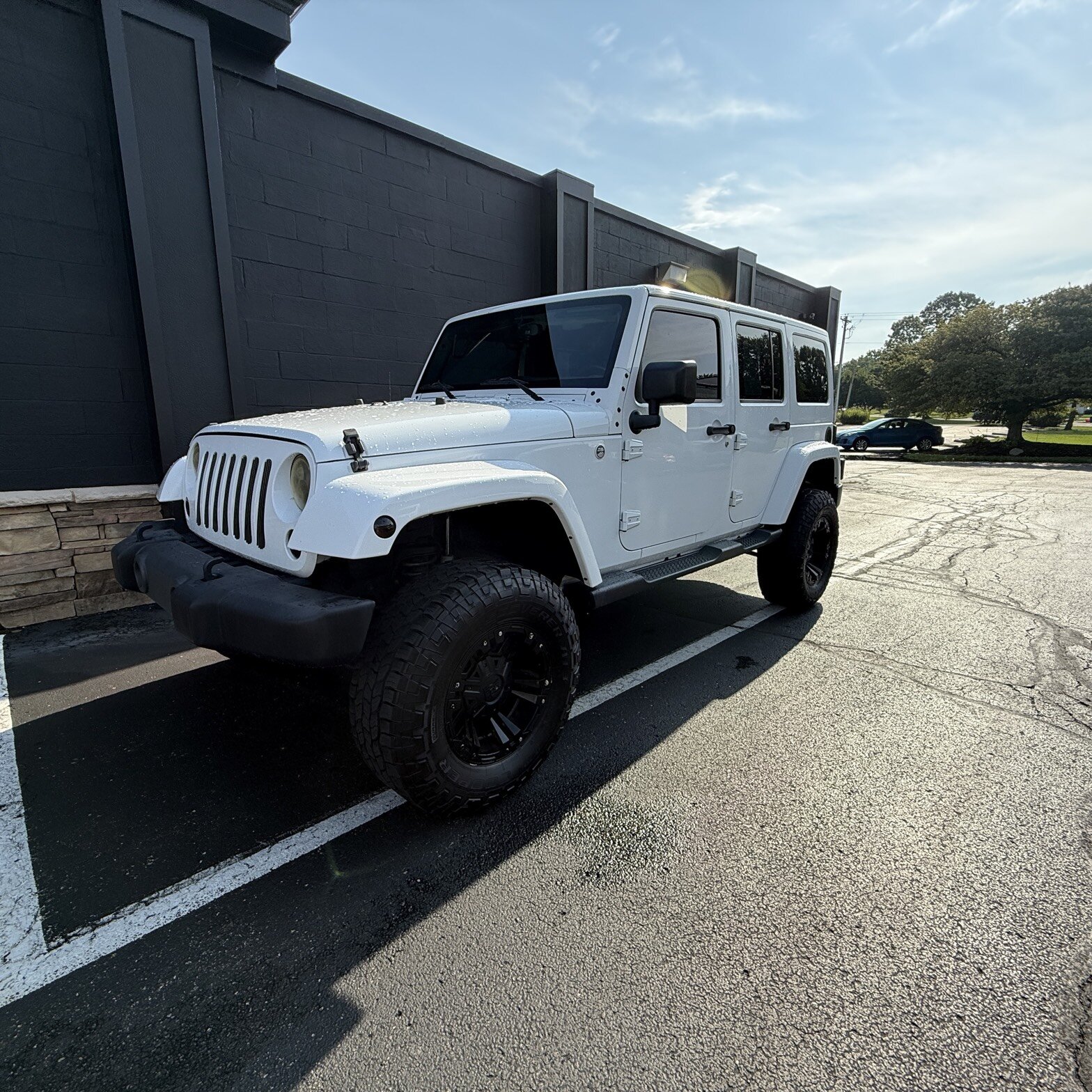 2015 Jeep Wrangler Unlimited - Thumbnail 10