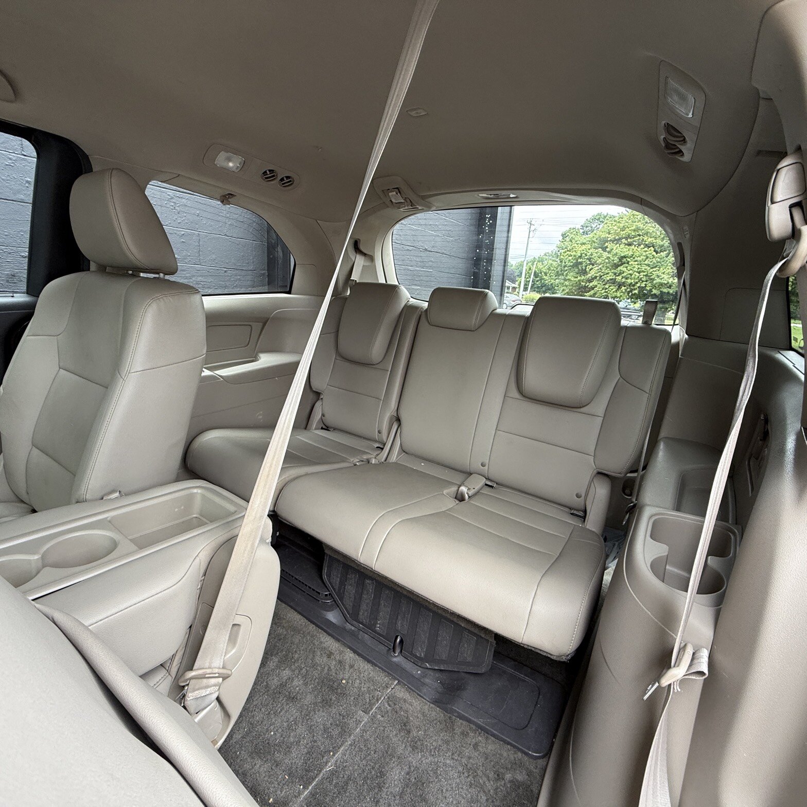2016 Honda Odyssey - Thumbnail 17
