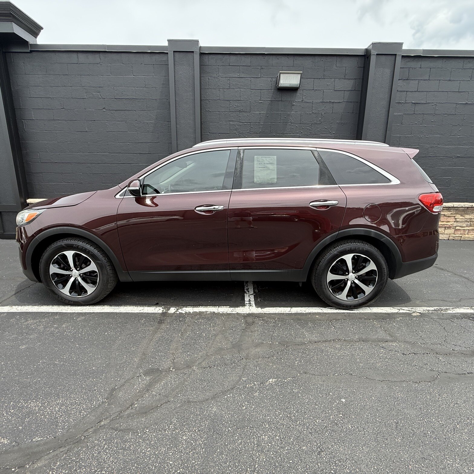 2016 Kia Sorento - Thumbnail 5