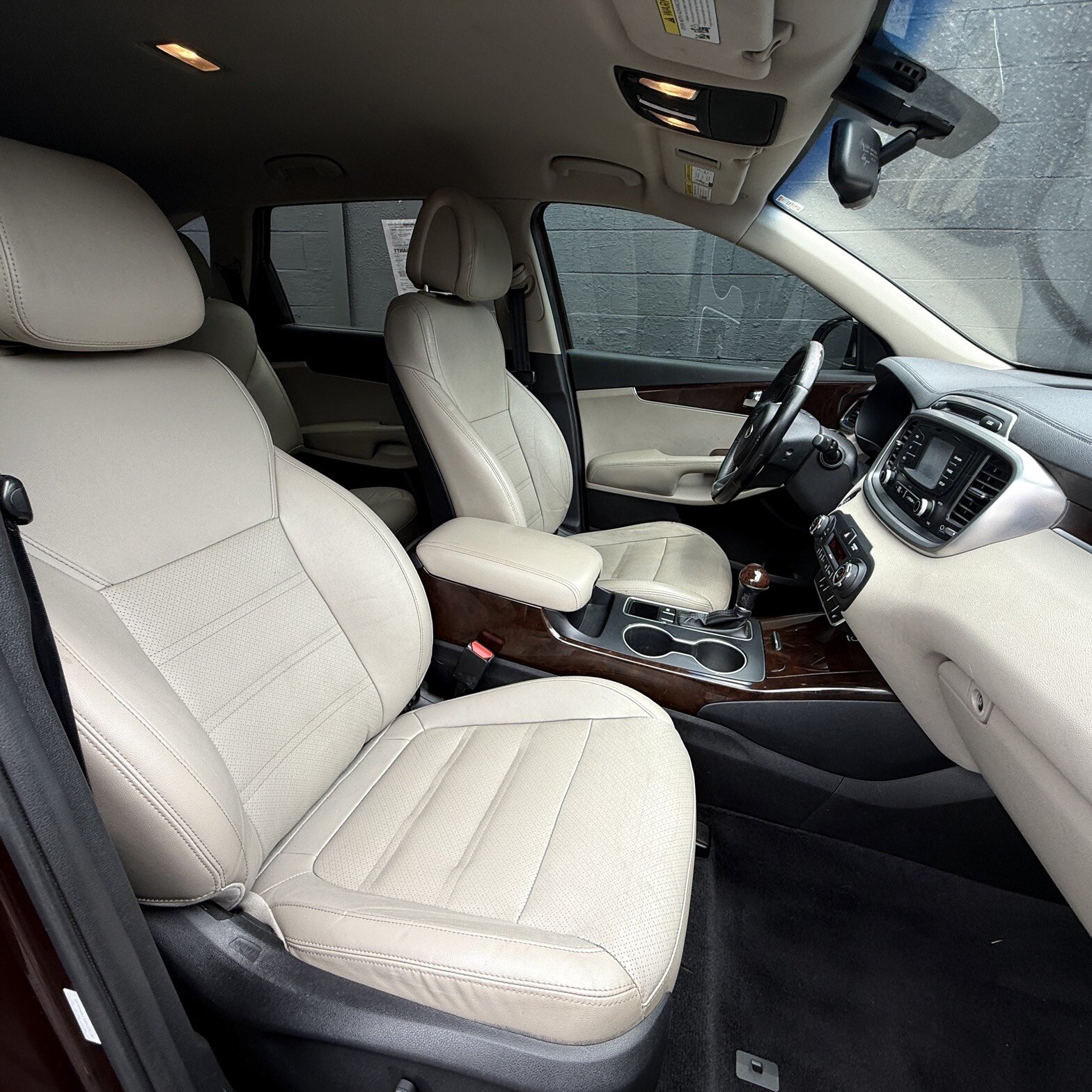 2016 Kia Sorento - Thumbnail 11