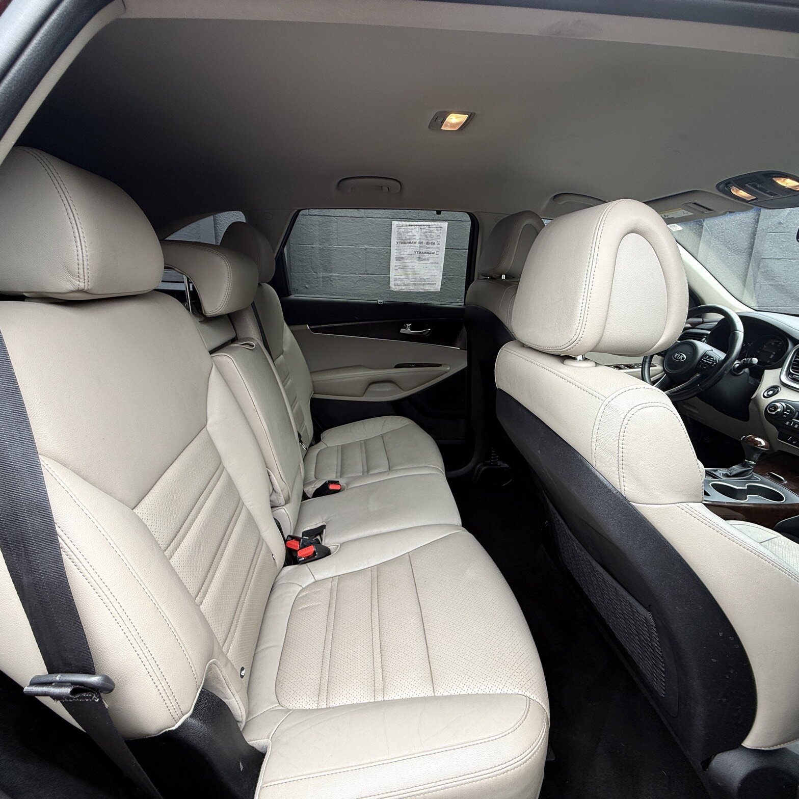 2016 Kia Sorento - Thumbnail 12