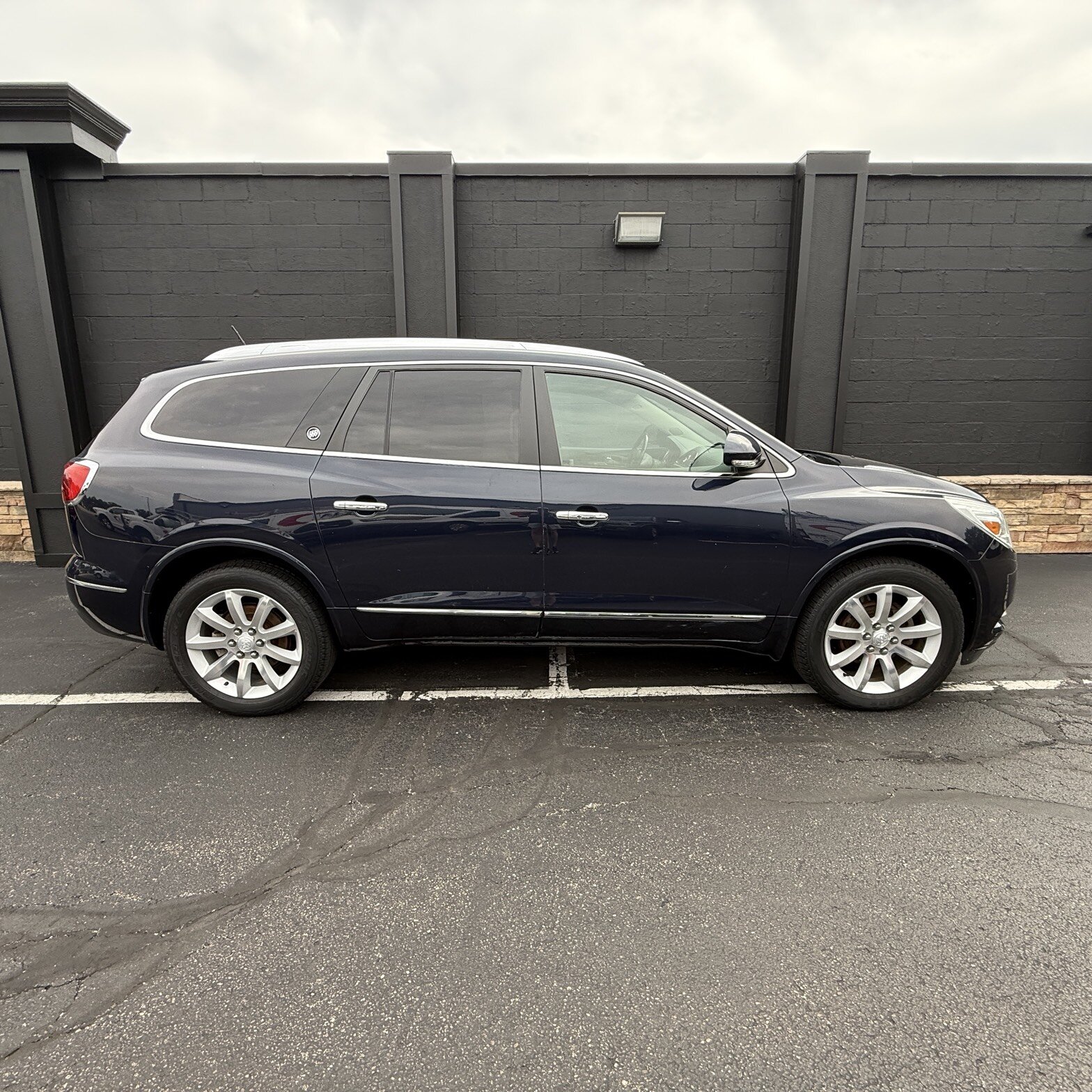 2017 Buick Enclave - Thumbnail 4