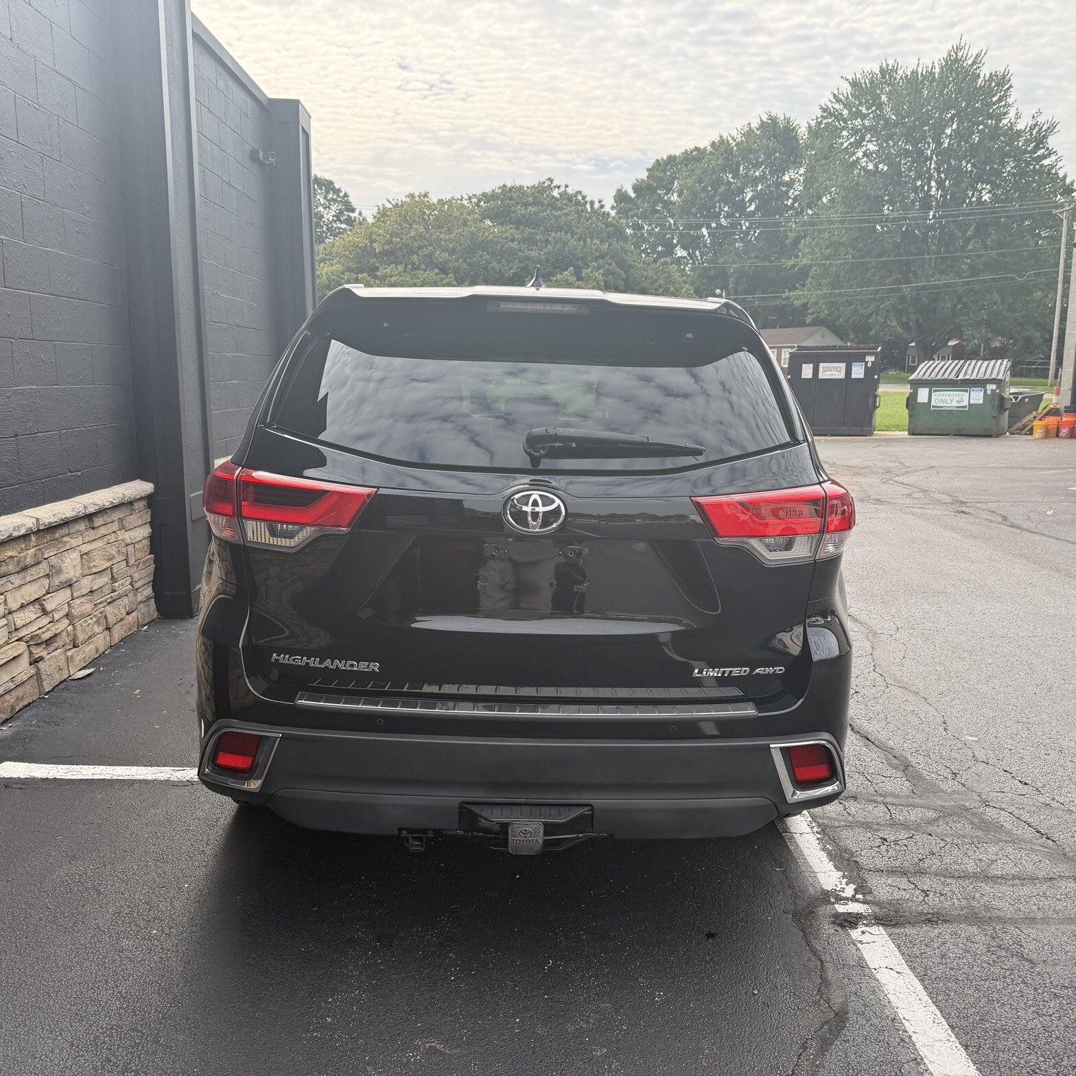 2017 Toyota Highlander - Thumbnail 7