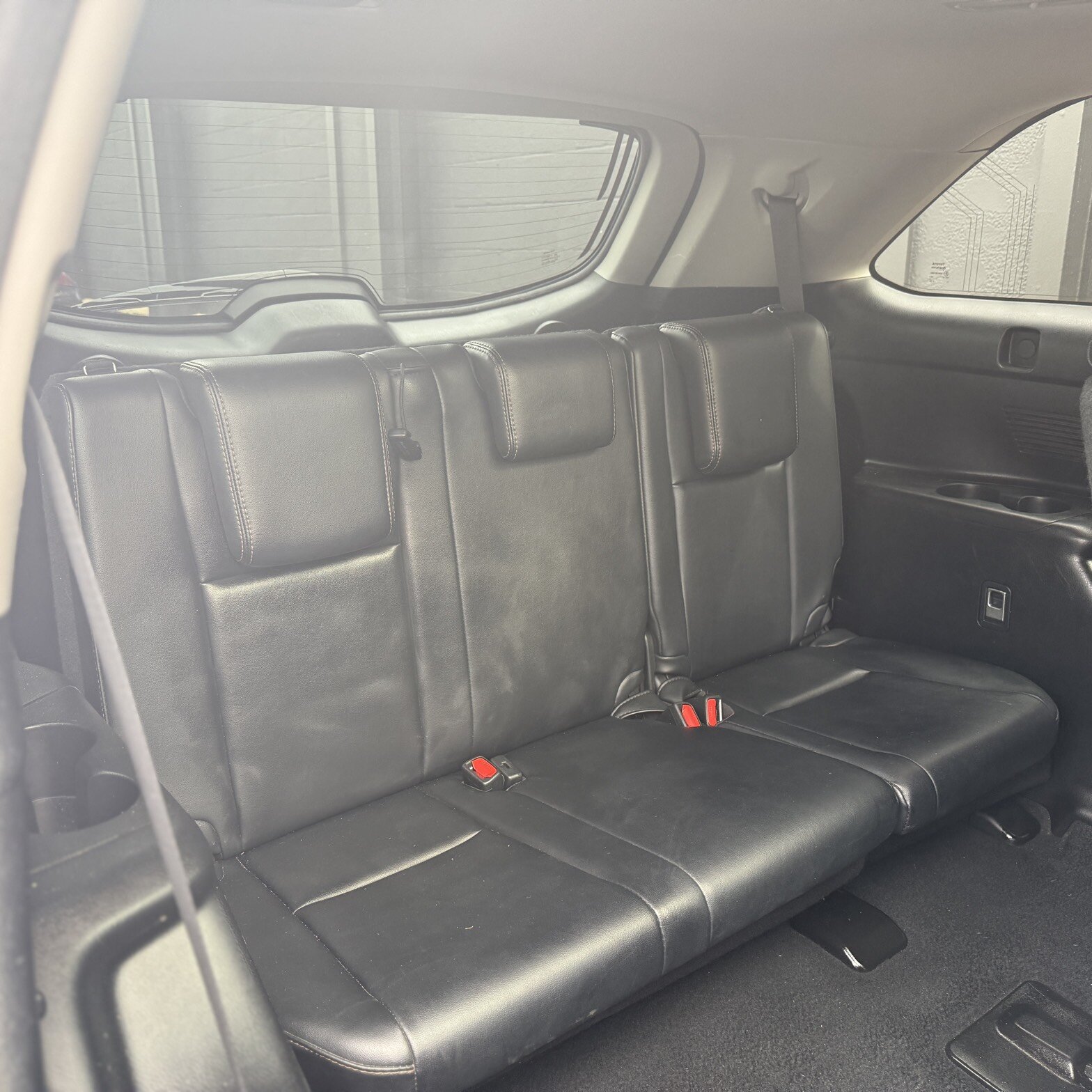 2017 Toyota Highlander - Thumbnail 15