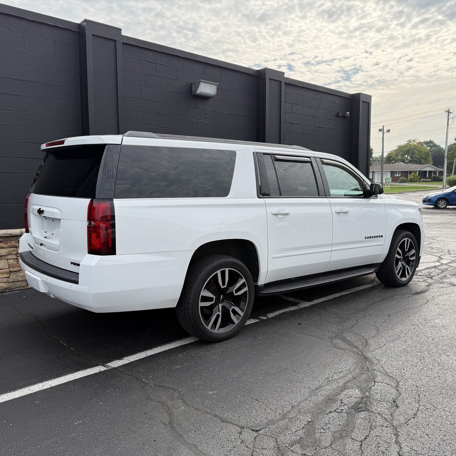 2019 Chevrolet Suburban - Thumbnail 8