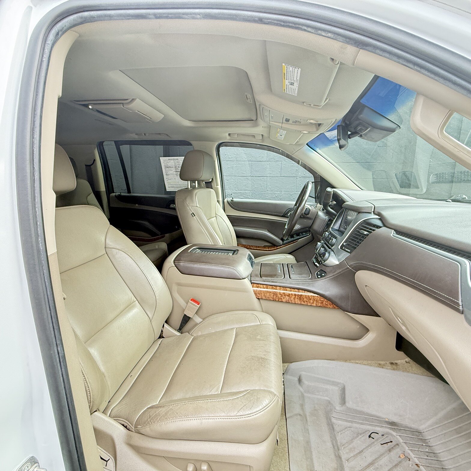 2019 Chevrolet Suburban - Thumbnail 10