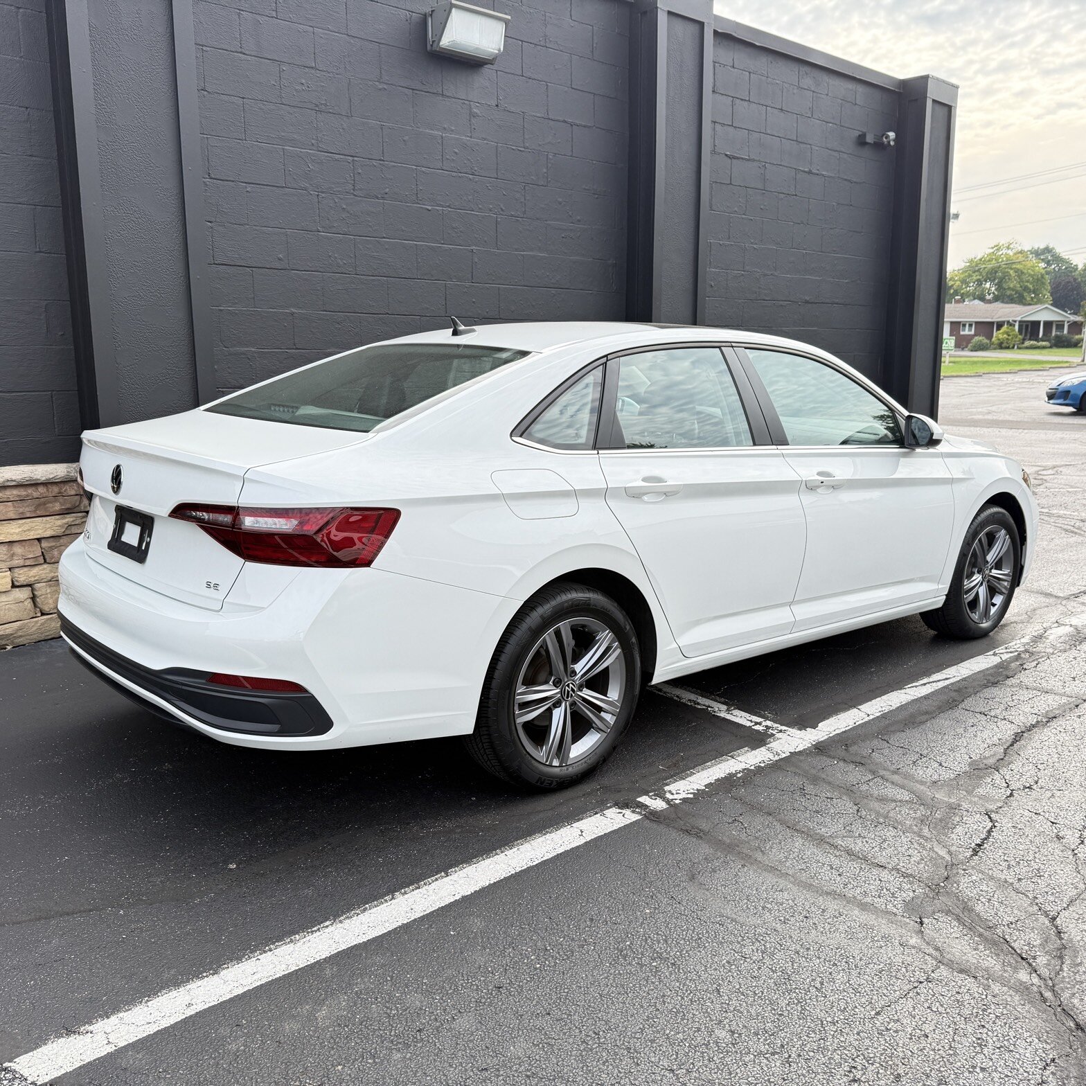 2023 Volkswagen Jetta - Thumbnail 8