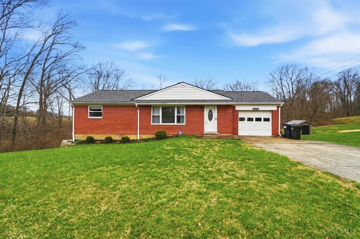 5267 Radford Drive, Salem Township, OH
