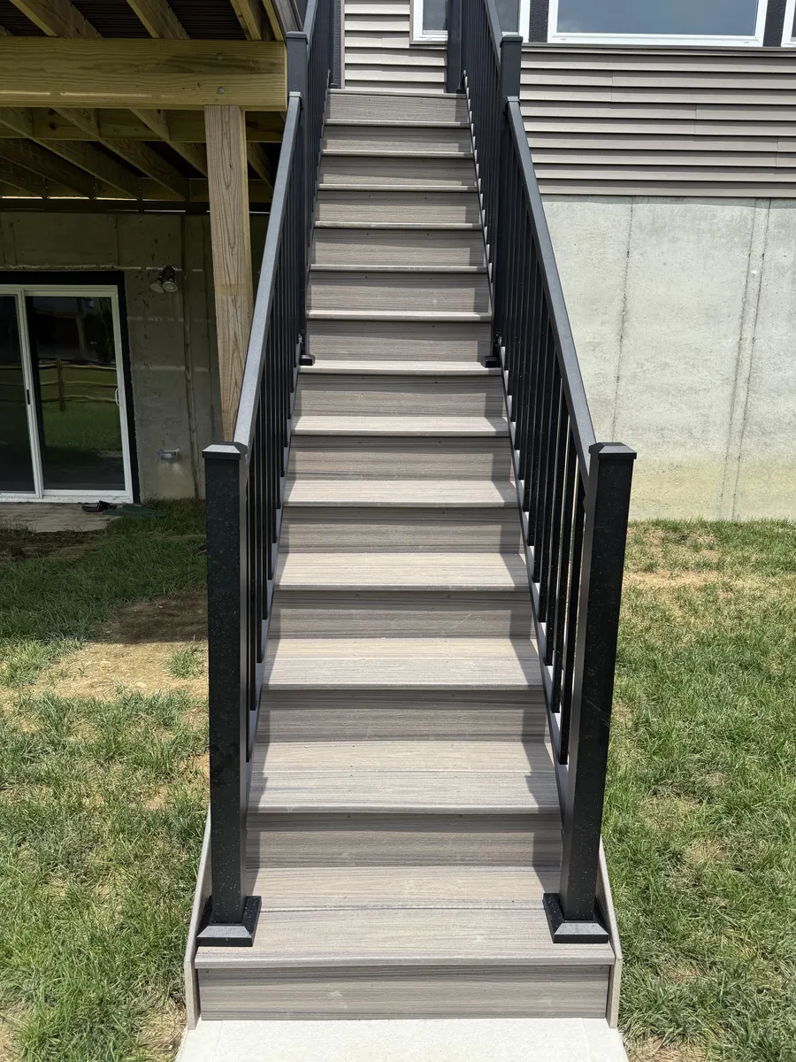 Aluminum Pergola on Composite Deck